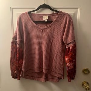 Truself Rose sweater with print floral sleeves Size S